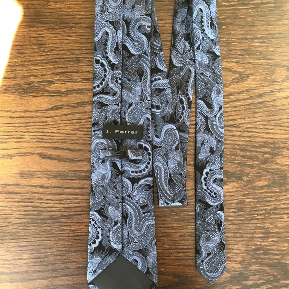 Tie👔 - Picture 3 of 5